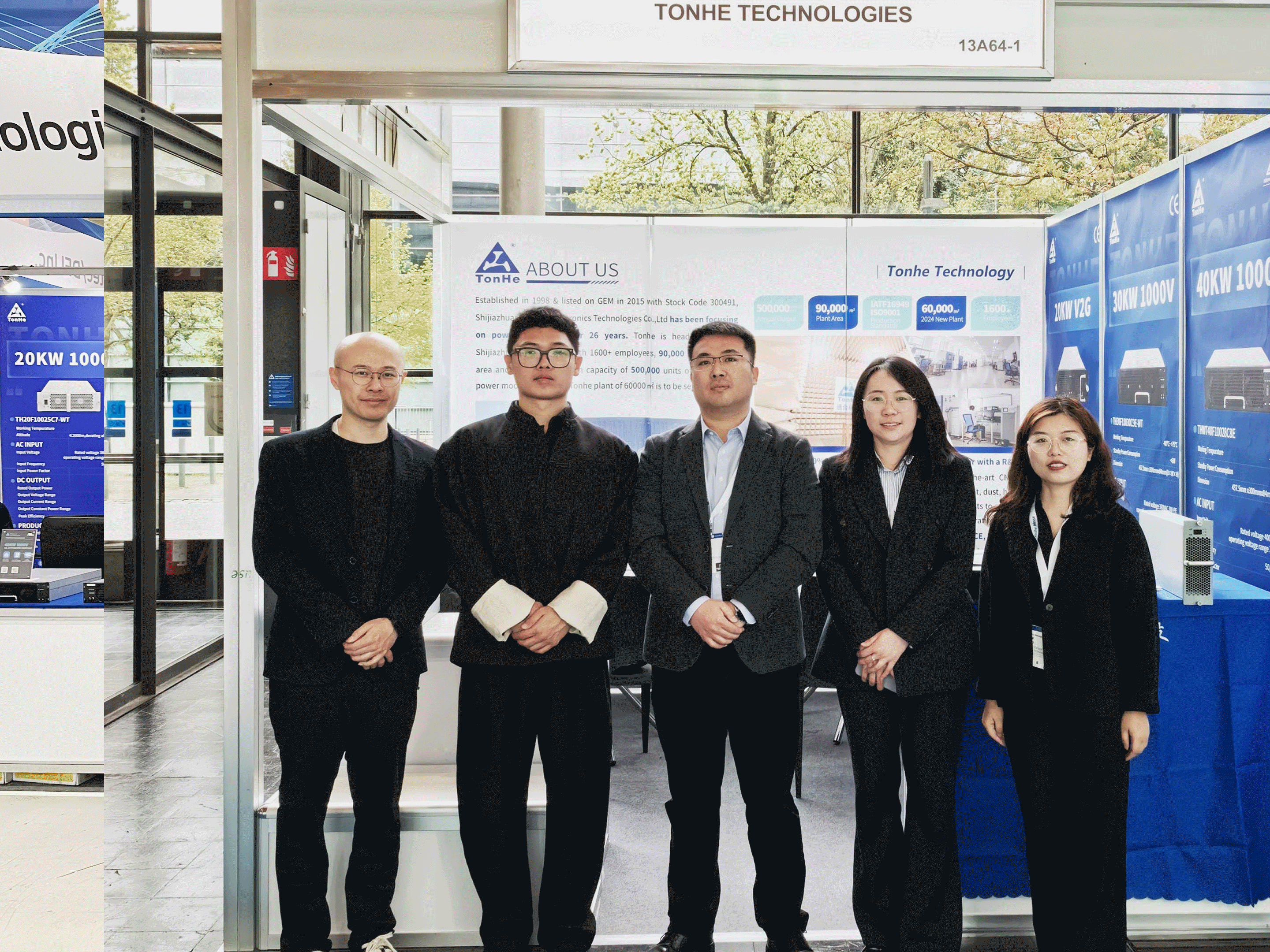 exposici&oacute;n tonhe con m&oacute;dulo de potencia (1)